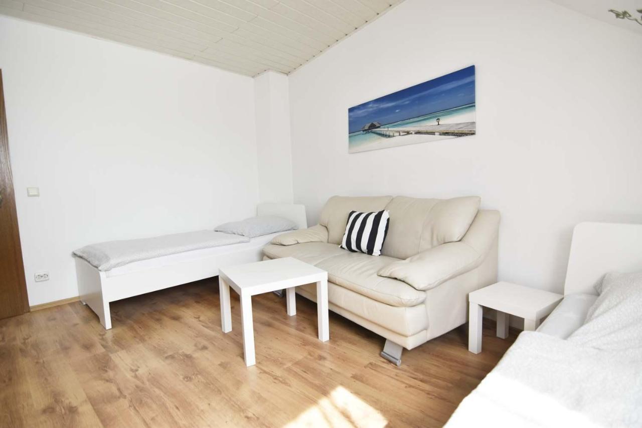 Cozy Worker Apartments Niederkassel Bagian luar foto